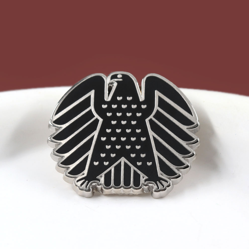 German Federal Black Hawk Broo - Vintage Collectible Pins ulasan dan harga